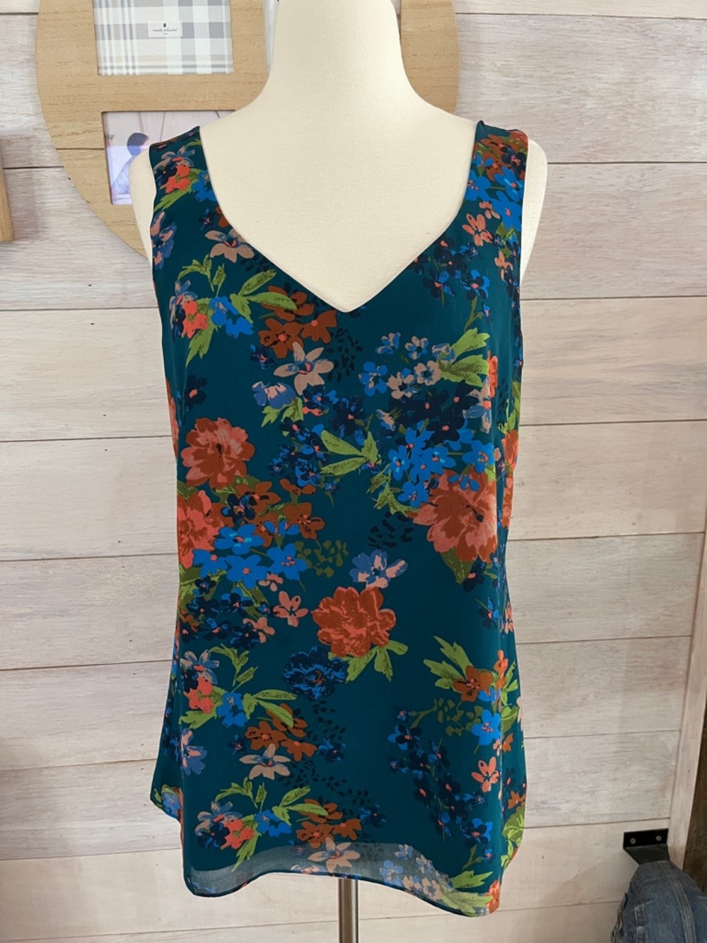 CAbi Teal Floral V-Neck Sleeveless Camisole S